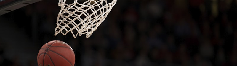 NBA篮球总决赛精彩扣篮瞬间特写图片